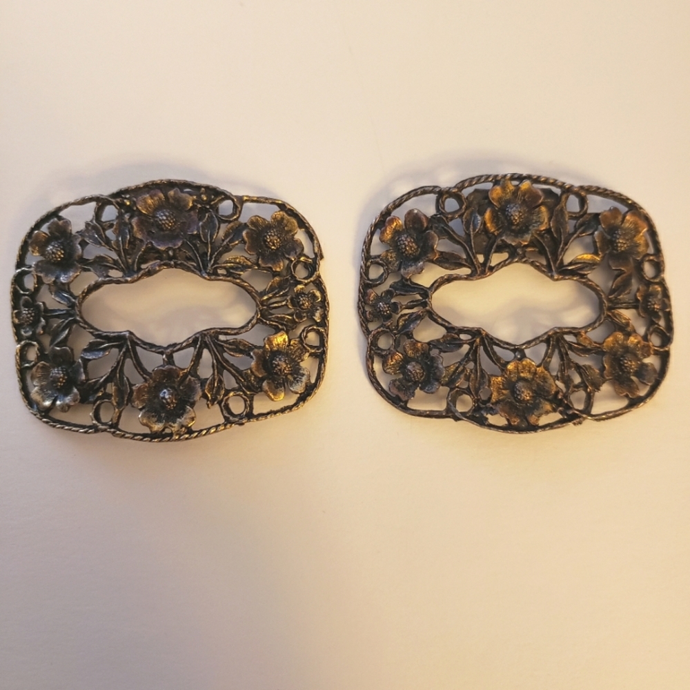 Musi Vintage Unsigned Floral Filagree Shoe Clips Bronze Color